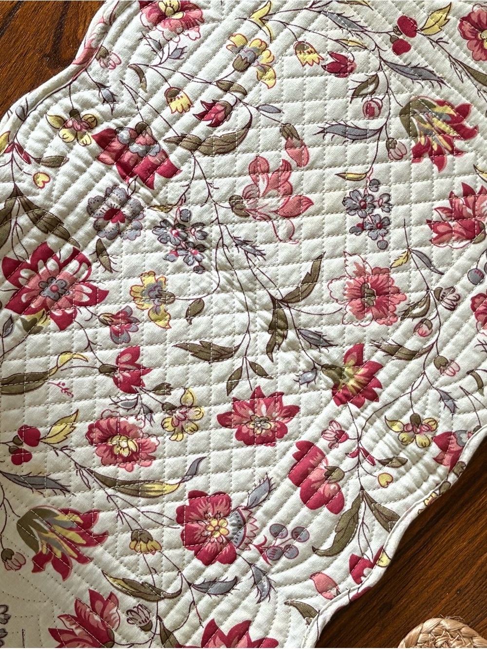 🌺Quilted Scalloped Placemats